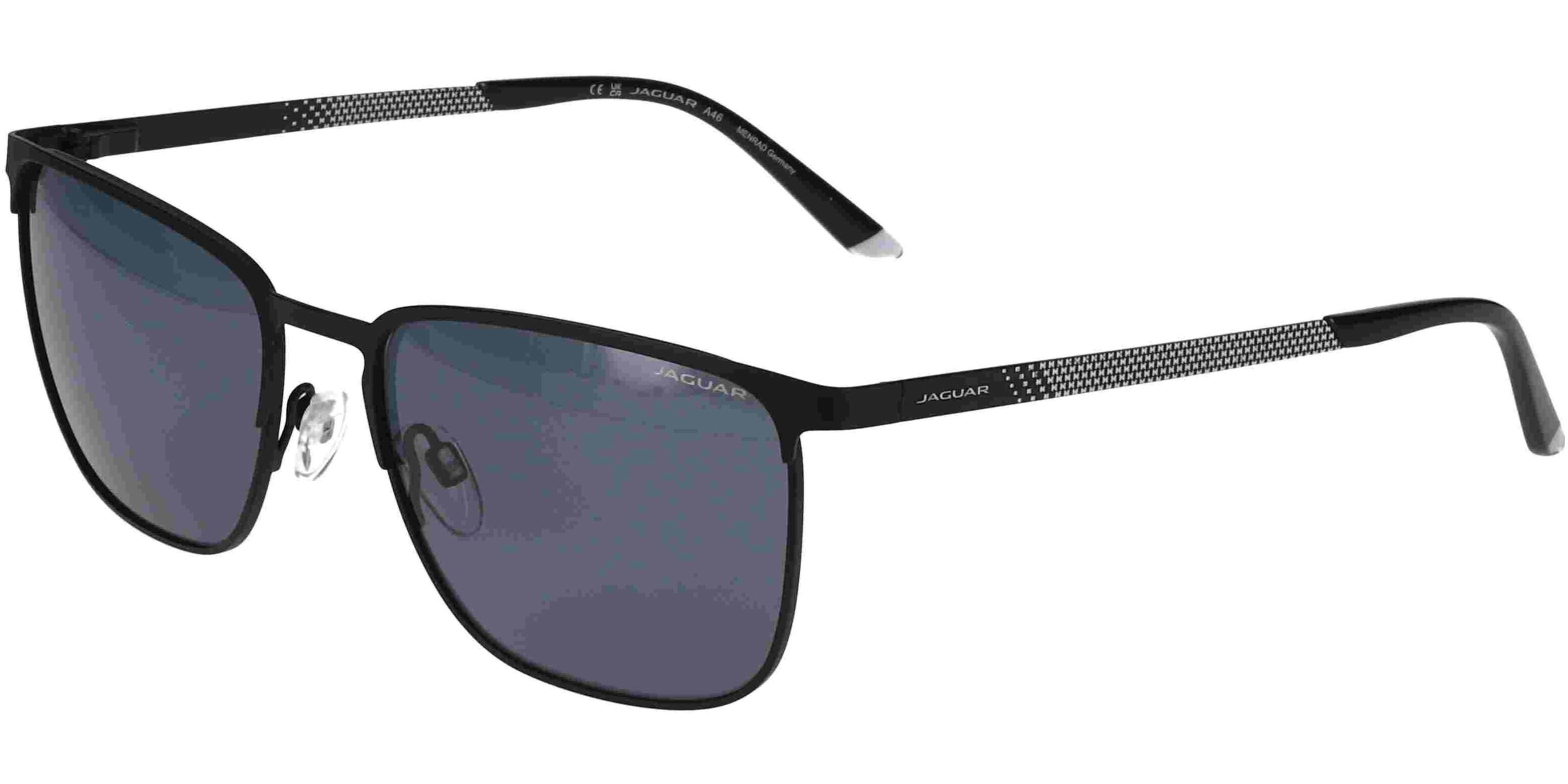 Sluneční brýle Jaguar model Menrad, barva obruby černá lesk, čočka šedá polarizovaná, kód barevné varianty 6100. 