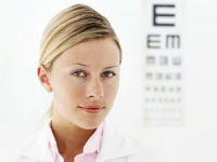 Optometrista - odborník na kontaktní čočky